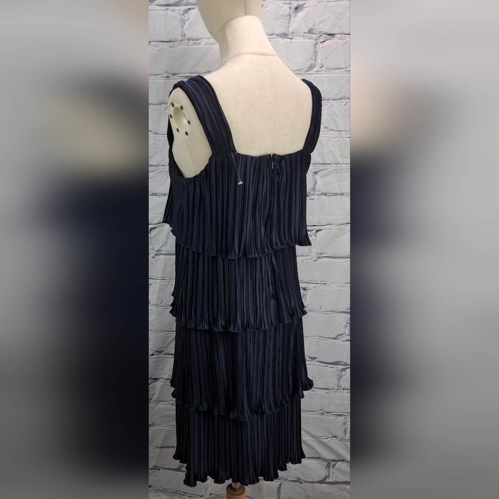 NEW DKNY Sleeveless Square Neck Tiered Ruffle Pleated Swing Dress Navy 6 US - Picture 7 of 16
